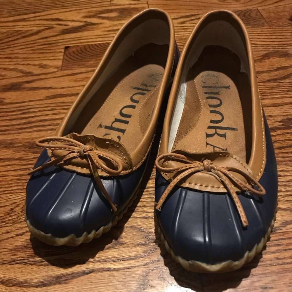 Waterproof shoes